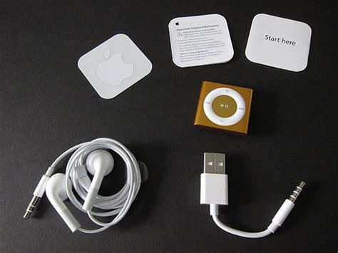 Fourth Generation Ipod Shuffle Unboxing And Comparison Photos Macrumors