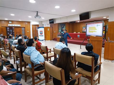 Enosa capacita a comerciantes para prevenir accidentes eléctricos como