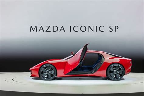 マツダ、コンパクトスポーツカーコンセプト「mazda Iconic Sp」を世界初公開【2023】 マツダ スポーツカー コンセプト