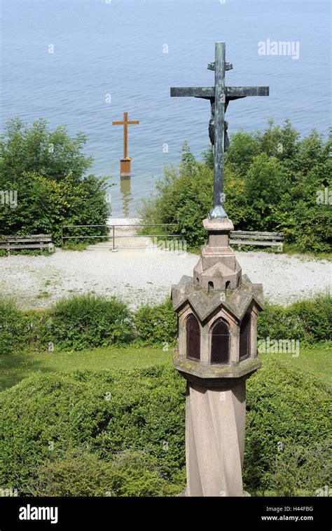 Memorial Cross King Ludwig Ii Fotos Und Bildmaterial In Hoher