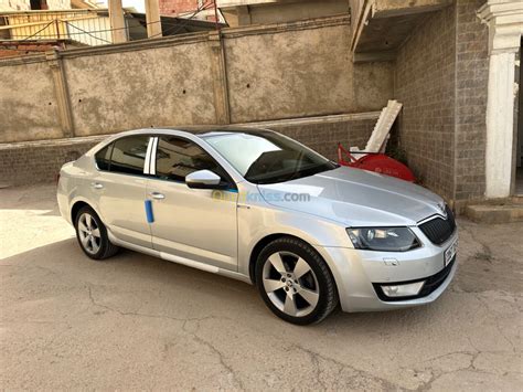 Skoda Octavia 2015 Elegance DGS Bouira Mchedallah Ouedkniss Algérie