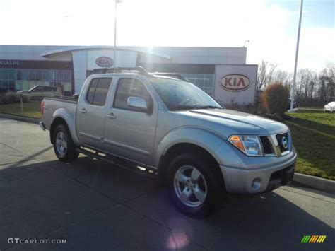 2005 Radiant Silver Metallic Nissan Frontier SE Crew Cab 4x4 74925464