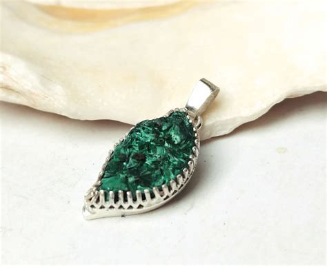 Leaf pendant fibrous malachite silver 925, optional chain