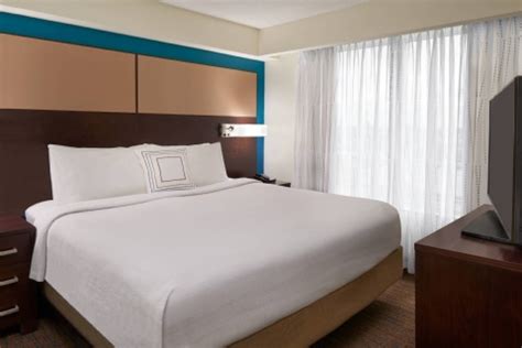 Residence Inn by Marriott Toronto Airport | Convenient Park, Stay & Fly ...