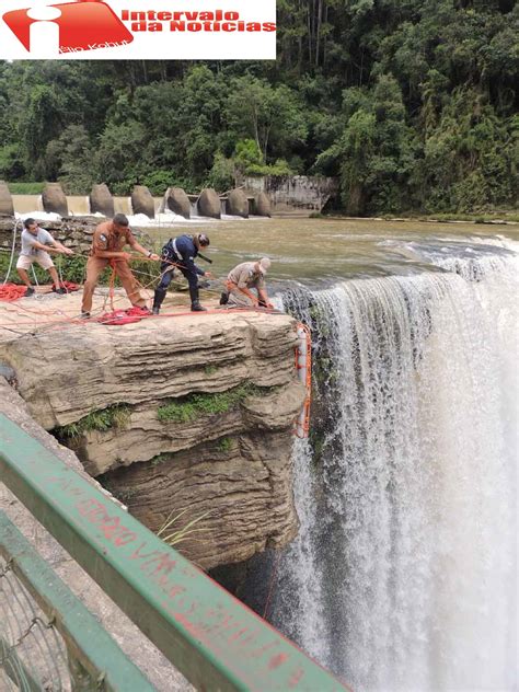 Intervalo da Notícias Jovem morre ao cair de cachoeira em Prudentópolis