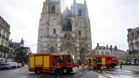 Suspeito De Fogo Posto Na Catedral De Nantes Sai Em Liberdade Euronews