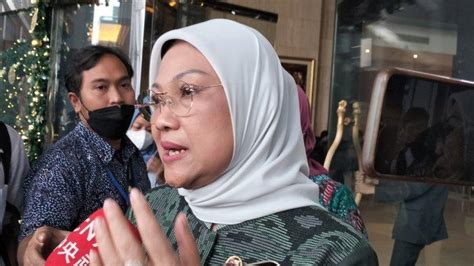 Tuai Protes Buruh Menaker Ida Fauziyah Justru Sebut Perppu Cipta Kerja