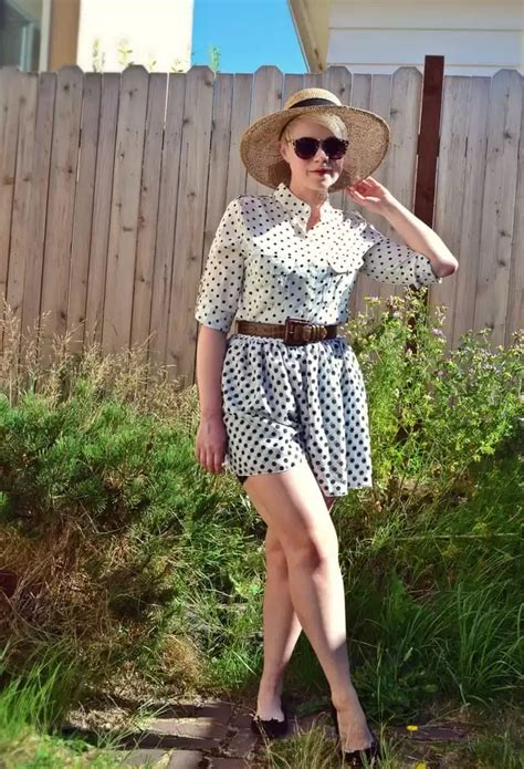 How To Wear Polka Dots 17 Outfit Ideas With Styling Tips