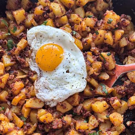 Chorizo And Potatoes With Eggs Papas Con Chorizo Sip Bite Go