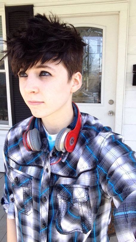 Pin By Melisa Reeder On Short Hair Styles Ftm Haircuts Short Hair Styles Transgender Haircuts