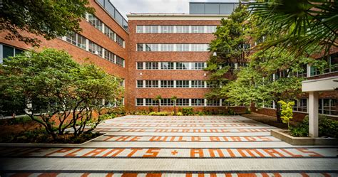 Courtyard at Oregon State University | DNA Project | Sequoia Stonescapes