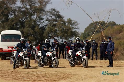 सिकारू काठमाडौंमा भिभीआइपी सवारी सुरक्षाका लागि मोटरसाइकल चालकलाई