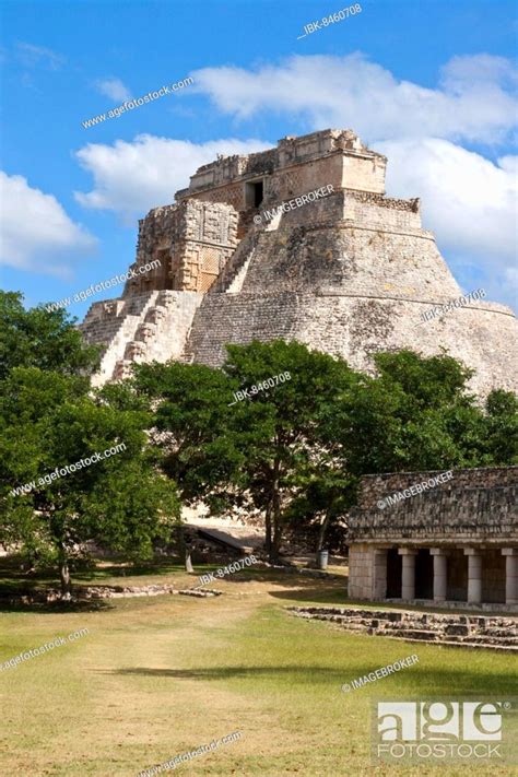 Anicent Mayan Pyramid Pyramid Of The Magician Adivino In Uxmal