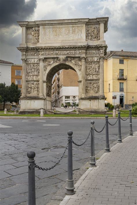 Arch of Trajan, Ancient Roman Triumphal Arch, Benevento, Campania ...