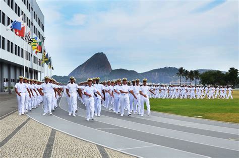 Marinha Do Brasil Tem Concurso Aberto Para A Escola Naval