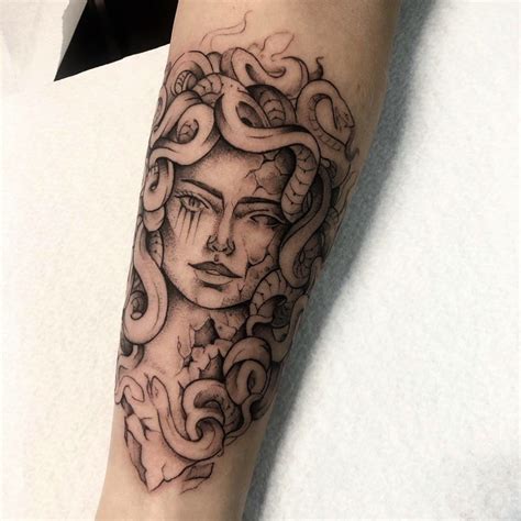 Tatuagem de medusa Significado e inspirações Blog Tattoo2me