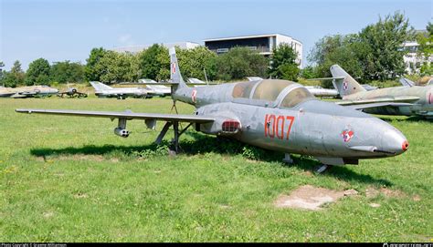 1007 Polish Air Force WSK TS 11 Iskra Bis B Photo By Graeme Williamson