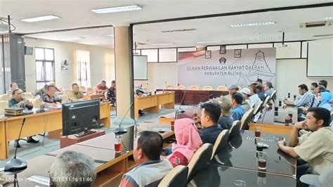 Hearing Dengan Komisi I DPRD Kabupaten Blitar Format Sampaikan Lima