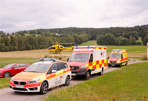 Rotes Kreuz Im Einsatz Beim Brand In Nemmersdorf Goldkronach Brk