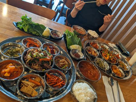 Kisa Sikdang In Koreatown Dining And Cooking