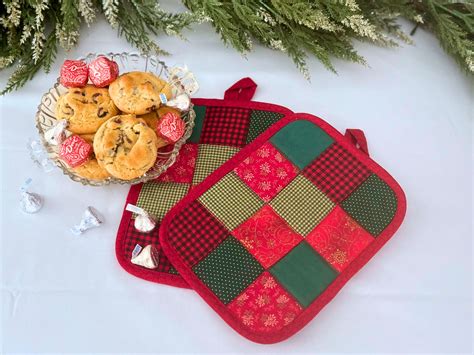 Christmas Pot Holders Or Hot Pads Handmade Quilted Pot Holder Holiday Kitchen Decor Hostess Gift