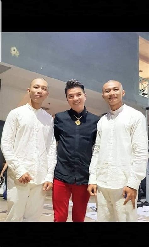 Lo T Nh Hi M Ho I Linh M V Nh H Ng B N T Nh Th T B Ng Lai Khi N C M S Ng S T Ch Tr Ch Gay