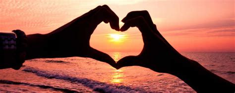 Holiday Sex Tips To Turn Up The Heat BEDTIME FLIRT