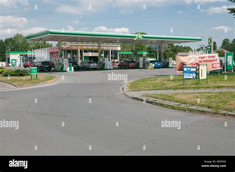 Bp Petrol Pump Hi Res Stock Photography And Images Alamy