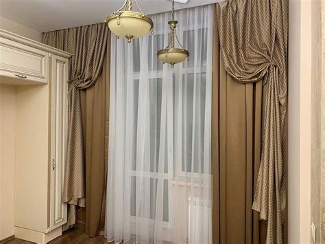 Настенный карниз в интерьере - 31 фото