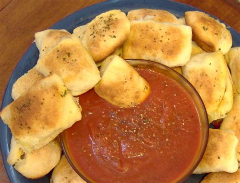 Stuffed Crust Pizza Snacks Recipe