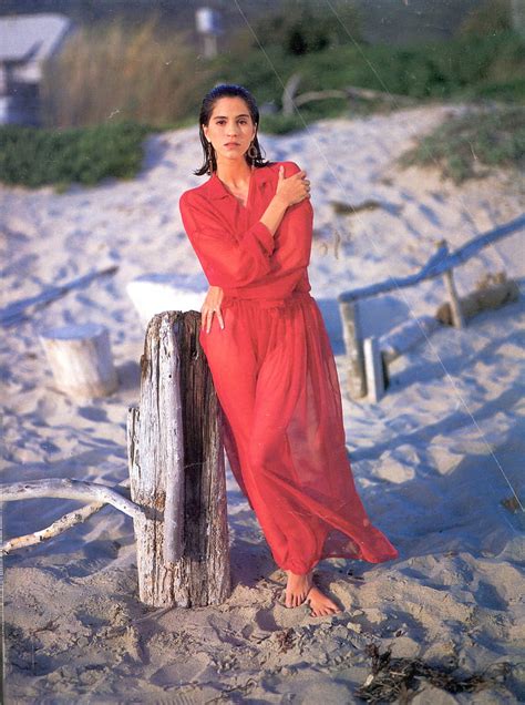 Jami Gertz Bikini