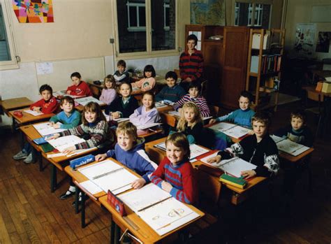 Photo De Classe CE2 De 1988 Ecole Chevreul Gay Copains D Avant