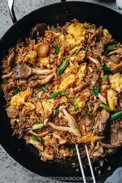 Mushroom Fried Rice 蘑菇炒饭 Omnivores Cookbook