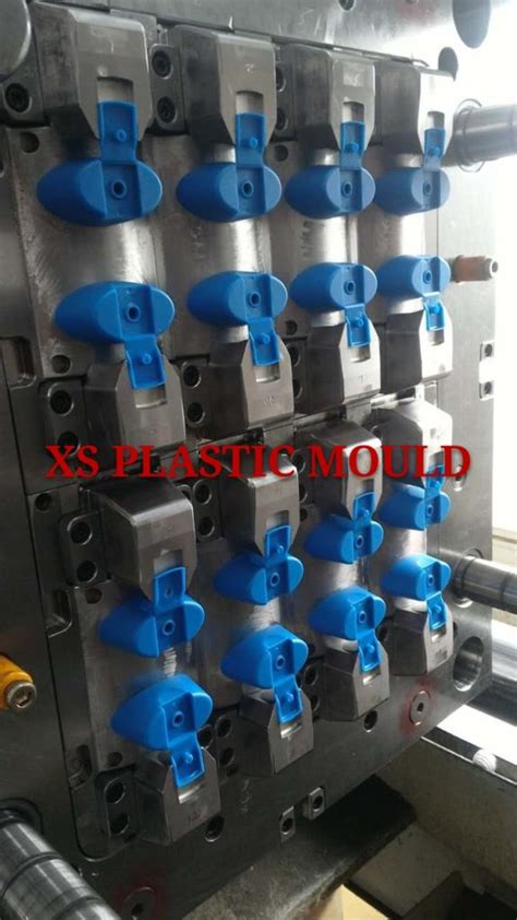 Plastic Flip Top Cap Mould