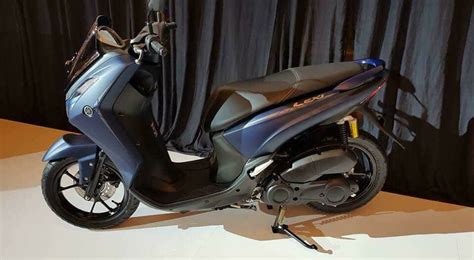 20 Galeri Foto Yamaha Lexi 125 Body Tour Si Baby Nmax Blogotive