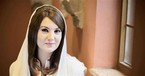 reham khans   memoir tells  side   imran khan story
