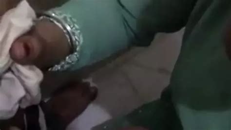 Bhabhi Ko Age Piche Se Do Logo Ne Choda Porn XHamster