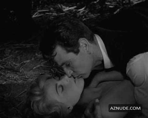 ZOI LASKARI Nude AZNude