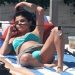 Selena Gomez Spreads Her Legs In A Bikini