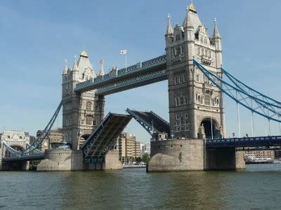 Tower Bridge, London jigsaw puzzle in Bridges puzzles on TheJigsawPuzzles.com (#3257978)