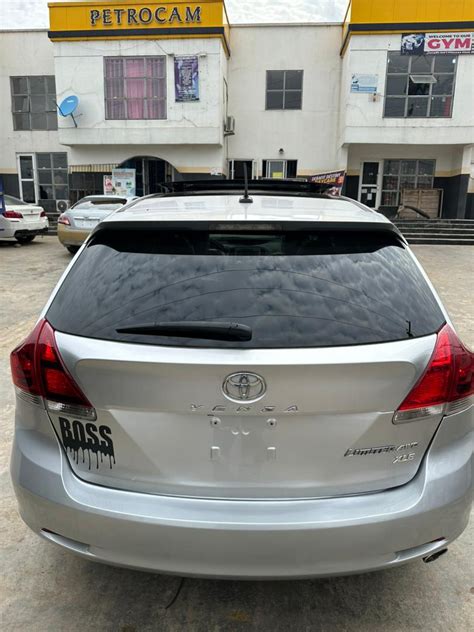 CHECK THIS OUT TOKUNBO 2014 Toyota VENZA LIMITED Mint Fresh