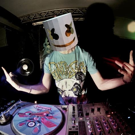 DJ Marshmello Mask Paper Model,3D Papercraft Art Costume Party Cosplay ...