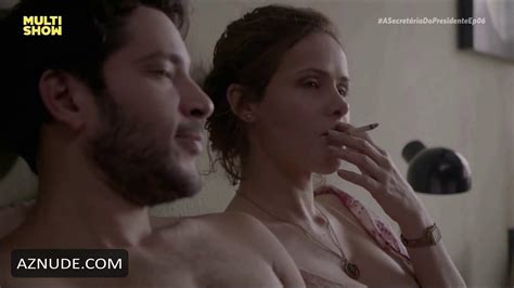 A SECRETARIA DO PRESIDENTE NUDE SCENES AZNude