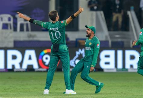 Hes The Best Bowler In The World Babar Azam Praises Shaheen Afridi