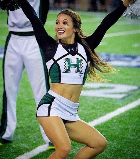 Pin On College Cheerleader