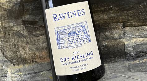 2017 Ravines Wine Cellars Dry Riesling Argetsinger Vineyards New York