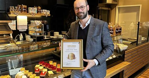 Bäckerei Inhaber Richard Kretzer erhält Ehrenpreis für ausgezeichnete