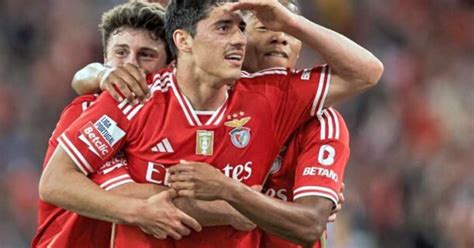Escalações De Benfica B X Portimonense - Benfica x Portimomense: onde assistir, escalações e arbitragem