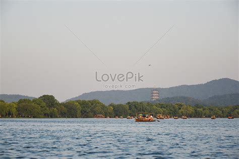 Beautiful Scenery In West Lake, Hangzhou Picture And HD Photos | Free Download On Lovepik