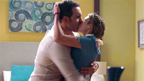 Paula y Rogelio vuelven a besarse con toda su pasión Novelas